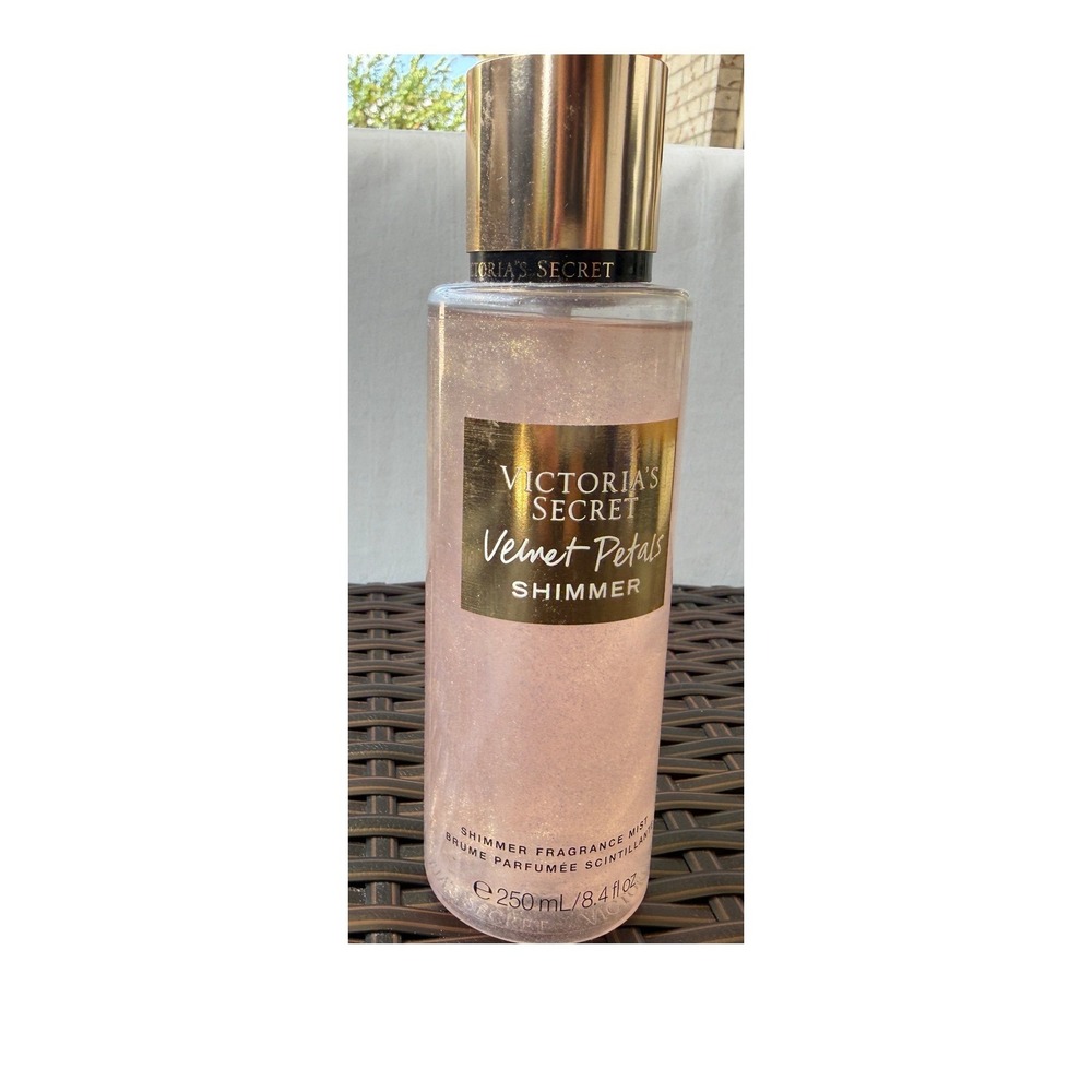 Victorias Secret Velvet Petals Shimmer Fragrance‎ Mist 8.4oz Almond Glaze Spray